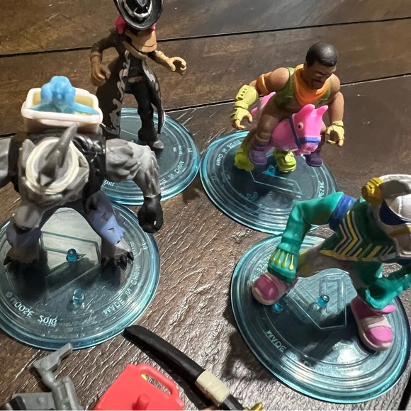 Fortnite Figurines Toy Playset - Picture 2 of 3